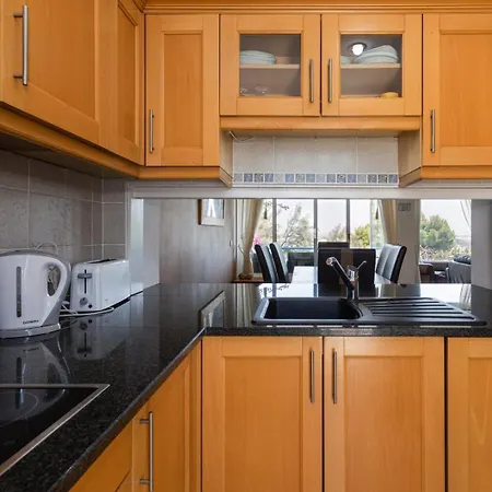 The Concierge - Moinho Sea Views & Pool *